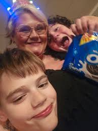 Hi everyone! My name is Karly, and I'm new to the community after recently  moving here with my family. As a mother of two, a passionate home baker and  cook, I've always