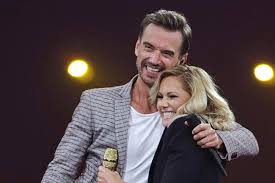 Spekulationen um helene fischer immer wilder richtig spannend wird es, wenn man bedenkt, dass auch helene fischer für die samstagabendshow. Helene Fischer Liebes Comeback Mit Florian Silbereisen Brigitte De