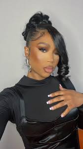 Will be celebrating my Birthday 🥳 Best luxury hip hop lounges/clubs  please❤️