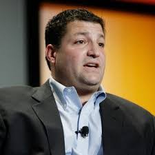 Jonathan Prall's Instagram, Twitter & Facebook