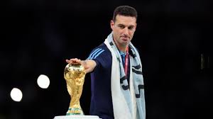 Real Madrid inició contactos con Lionel Scaloni para reemplazar a Arbeloa