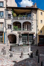 Epingle Par Babe Lantu Sur Clermont Clermont Ferrand Paysage Auvergne Visite France