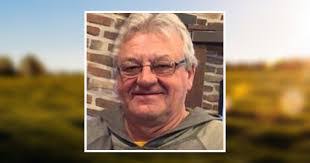 Ron Lipp's Instagram, Twitter & Facebook