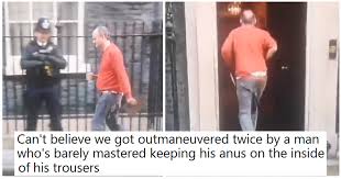 Dominic cummings has accused carrie symonds of trying to appoint her friends to particular jobs in a manner that was completely unethical and clearly illegal. Dominic Cummings Nearly Bared His Arse To The World The Only 5 Cheeky Takedowns You Need
