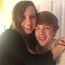 Savannah Maxwell and Tyus Esworthy's Wedding Website