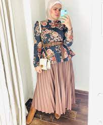 Model baju batik untuk pesta dengan gaya sederhana. 8 Model Baju Pesta Untuk Orang Gemuk Agar Terlihat Langsing Termasuk Hijaber Womantalk