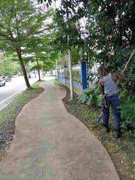 Contains themes or scenes that may not be suitable for very young readers thus is blocked for their protection. This Man Loves Taiping So Much He D Rather Clean The Streets For Free Than Find A Job World Of Buzz