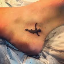 Foot Peter Pan Tattoo Tattoomagz Com Tattoo Designs Ink Works Gallery Tattoo Designs Ink Works Body Arts Galler Peter Pan Tattoo Tattoos Peter Pan