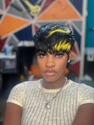 Sandra Warrick's Instagram, Twitter & Facebook