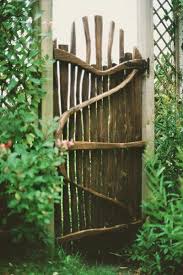 Pin By Jaianne Seay On Glorious Gardens Garden Gate Design Garden Gates And Fencing Garden Gate Decor