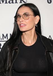 Ben Kingsli — Krishna Pandit Bhanji: Aslida haqiqiy ismlari boshqa bo'lgan  Gollivud yulduzlari (foto) — Daryo Yangiliklari