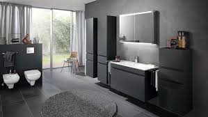 Bodenebene duschen lassen das badezimmer optisch größer wirken und sind dabei barrierefrei. Geberit Renova Plan Geberit Deutschland