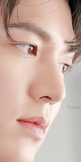 Sau thời gian bị chê tăng cân, Lee Min Ho tái xuất với nhan sắc đẹp đến  từng milimet