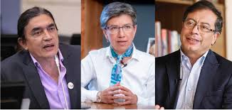 A través de un trino, el escudero de gustavo petro les dice a quienes lo llaman guerrillero que sus únicas armas son dos computadores, 2 huevos y sus celulares con bastante capacidad. Bolivar Y Petro Responden Acusacion De Claudia Lopez Agenciapi Co