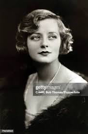 436 photos et images haute résolution de Evelyn Light