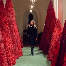 This fruit christmas tree using mandarin oranges, kiwi, banana and pomegranate seeds is sweet, festive and healthy. Melania S Red Christmas Trees Are Being Stripped Of Berries