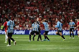 O treinador do Grêmio precisa entender o que aconteceu no Beira-Rio