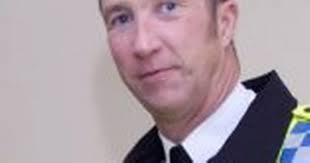 Popular town PC hangs up his handcuffs