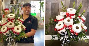Diy flowers flower paper flower diy wedding bouquets. Florist Creates Toilet Roll Bouquet As A Joke And People Actually Bought Them