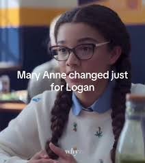 Jessie Logan's Instagram, Twitter & Facebook