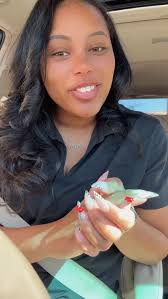 Krystal Leonard's Instagram, Twitter & Facebook