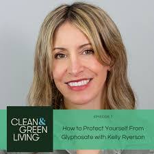 Kelly Ryerson's Instagram, Twitter & Facebook