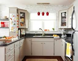 أفكار ديكورات مطابخ صغيرة ستجعل مطبخك يبدو أكبر أحدث الديكورات المنزلية Kitchen Remodel Layout Cheap Kitchen Cabinets Ranch Kitchen Remodel