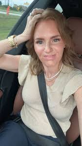 Susan Whiteley's Instagram, Twitter & Facebook