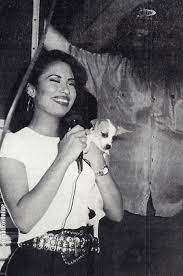 Selena Loved Animals She Had 5 Dogs Selena Quintanilla Facebook
