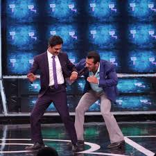 Salman Khan Bigg Boss 13 Salary Per Episode Latest News Photos And Videos Of Salman Khan Bigg Boss 13 Salary Per Episode Bollywood Life Here, we will discuss such a personality who is a self made a superstar of bollywood film industry. salman khan bigg boss 13 salary per