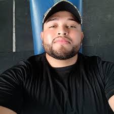 Elmer Melgar's Instagram, Twitter & Facebook