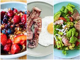 Dalam teorinya diet cara kerja diet atkins adalah dengan meningkatkan konsumsi makanan yang mengandung lemak protein dan sama sekali tidak makan karbohidrat selama dua minggu pertama. Atkins Diet 101 The Plan Food Lists And Rules For Losing Weight Without Starving Yourself