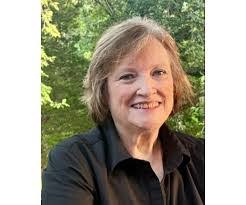 Mandy Ledbetter's Instagram, Twitter & Facebook