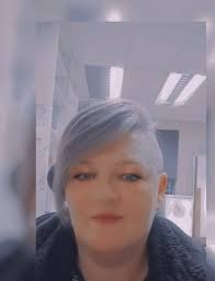 Who can touch up my pixie cut?