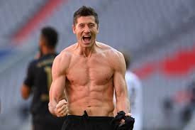 Muller, a two times german footballer of the year, won the golden boot for netting 10 goals at the 1970 world cup and also won the ballon. Robert Lewandowski Breaks Gerd Muller S Bundesliga Single Season Goal Scoring Record Bavarian Football Works