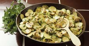 Schnelle Pfanne Mit Zucchini Champignons Rezept In 2020 Gesund Kochen Rezepte Gesundes Essen Rezepte