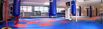 In den einzelnen schulen und sportverbänden ist unterschiedlich geregelt. Wer Sind Wir Kampfsportschule In Olching Fur Selbstverteidigungselbstverteidigung Kickboxen Und Escrima