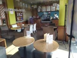 Sebelumnya, restoran ini juga sempat merilis menu kolaborasi bernama the iron fist dengan po noodle bar. Lawless Burgerbar Cibubur Kota Wisata Cibubur Alamat Cabang Peta Daftar Harga Menu No Telepon Jam Buka Foodierate