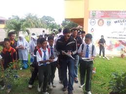 Perarakan panji panji sempena hari kemerdekaan 2017. Program Persediaan Universiti Smk Seri Tanjong Melaka Ppu Merealisasikan Tranformasi Pendidikan Negara Emel Ppusmkst Yahoo Com