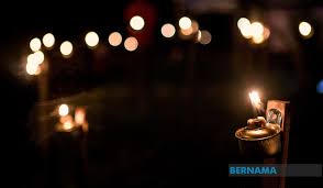 Officially, there are two occasions. Muslims In Malaysia Celebrate Aidilfitri On Thursday Nestia
