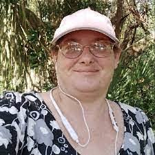 Tabitha Benfield's Instagram, Twitter & Facebook