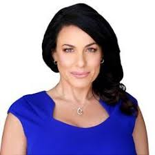 Marisa Brewer's Instagram, Twitter & Facebook