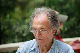 Bonjour Je vais me lancer c est le moment j aimerai retrouver une ancienne  copine de classe du cours sainte marie de hann nous étions dans la même  classe 7 verte elle