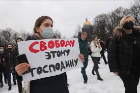 + вторая волна несанкционированных протестов в москве прошла по новому сценарию фото: Ul4kiuuv2mbewm