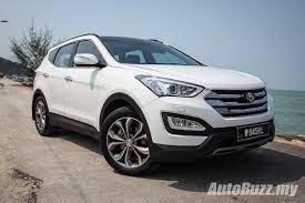 No matter what kind of day lies ahead of you, santa fe will always give you a great start. Review Hyundai Santa Fe 2 2 Crdi When Size Meets Practicality Video Autobuzz My