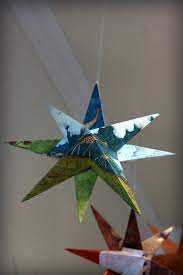 Hanging star paper decorations diysgraphia. Paper Stars How To Make Hanging Stars Decorations Everyday Reading