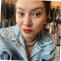 100+ perfis com “Lauer”