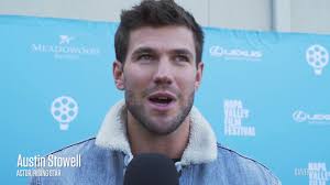 Austin Stowell