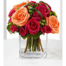 Sfam Presents The Better Homes And Gardens Editors Choice Deep Emotions Rose Bouquet To Shower Your Spec Flower Coupons Send Flowers Online Online Flower Shop