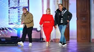 Eigentlich hätte poptitan dieter bohlen noch zweimal bei den liveshows von deutschland sucht den superstar auftreten sollen, doch daraus wird jetzt nichts. Dsds Aus Darum Musste Dieter Bohlen Wirklich Gehen Kukksi Star News Beauty Und Trends